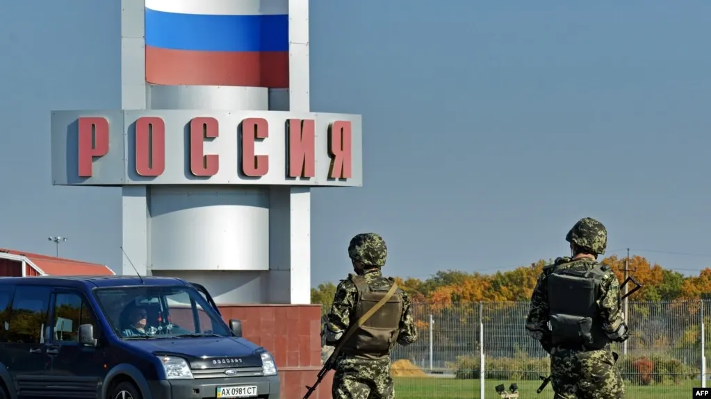 МВД России подготовило поправки, которые позволяют отказывать в выдаче иностранным государствам людей, получивших в России любой вид убежища, включая политическое, даже если они разыскиваются за рубежом по уголовным делам.