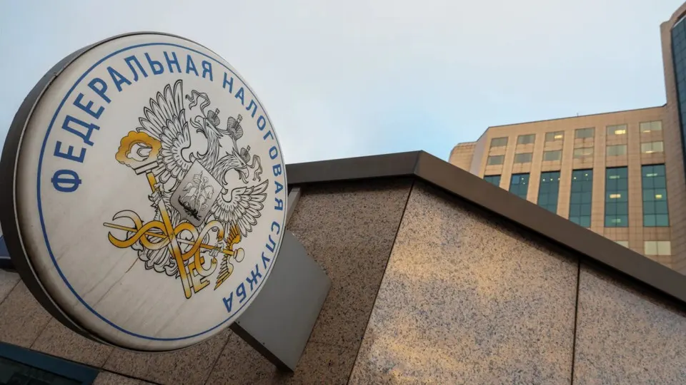 Ужесточение налогового режима для малого бизнеса и самозанятых привело к сокращению сборов по специальным режимам, несмотря на рост ставок и отмену льгот. Одновременно дефицит федерального бюджета продолжает увеличиваться.