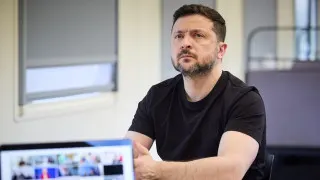 Президент Украины заявил, что усиление блокировок интернета и иностранных мессенджеров в России, по его мнению, связано с подготовкой к всеобщей мобилизации и возможному новому наступлению, а также не исключил ограниченную операцию против стран Балтии для проверки реакции НАТО.