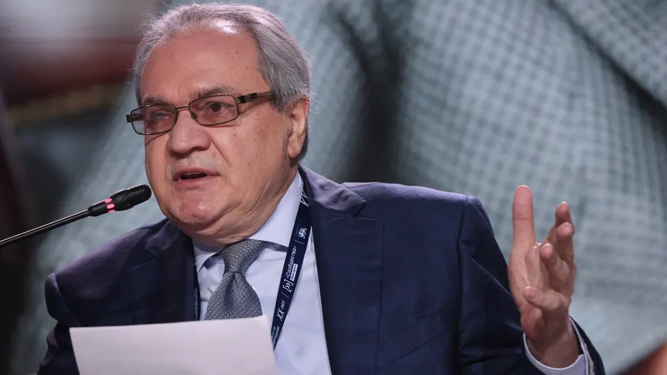 Глава Совета по правам человека Валерий Фадеев заявил, что использование VPN «противоестественно», охарактеризовал ряд зарубежных изданий как враждебную пропаганду и признал оправданность отключений мобильного интернета. Тем временем власти ужесточают меры против сервисов обхода блокировок.