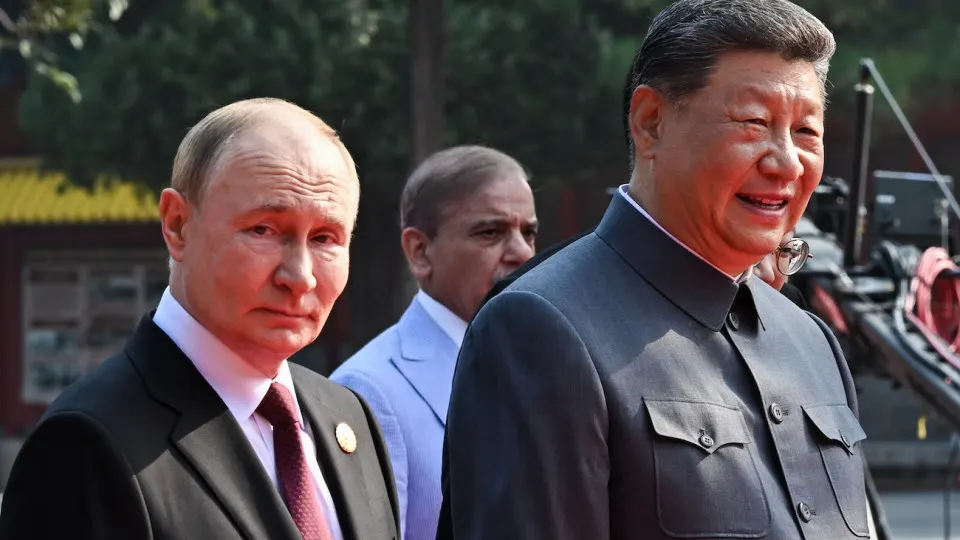 Правительственный макропрогноз показывает: даже к 2029 году поставки российского газа в Китай вырастут лишь за счет уже действующих и согласованных маршрутов, а запуск «Силы Сибири‑2» в ближайшие годы не учитывается.