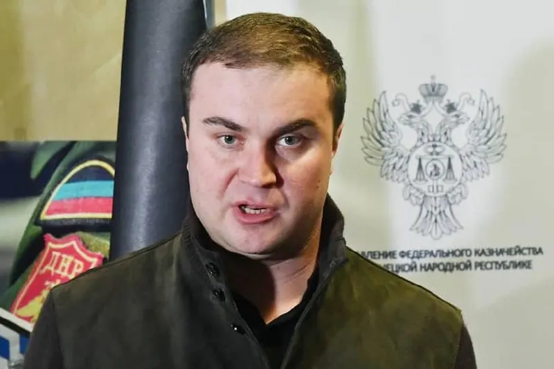 Представители администрации Белгородской области ездили в другие регионы, делясь практиками публичной коммуникации. В 2023 году руководитель информационного блока приезжала в Омск к назначенному губернатору Виталию Хоценко.