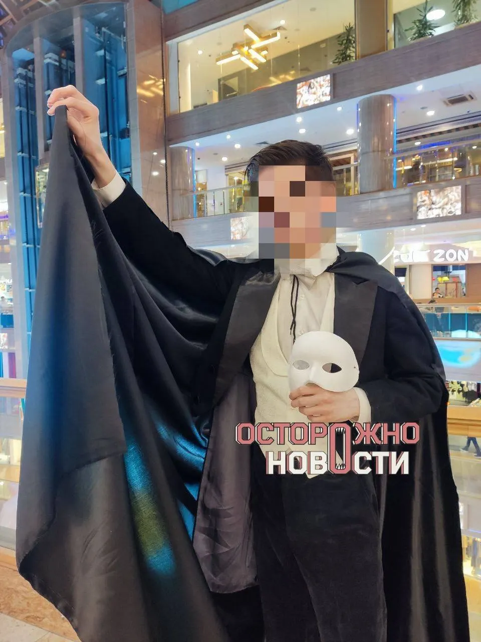 В начале недели в столице задержали 26‑летнего мужчину, которого обвиняют в участии в экстремистской организации. Суд отказал следствию в ходатайстве об аресте. Ранее его штрафовали за «дискредитацию вооружённых сил»; также сообщается о его сочувствии ЛГБТ‑движению и участии в протестах 2021 года.
