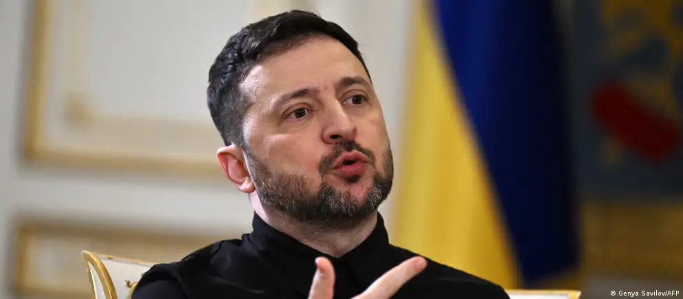 Президент Украины заявил о ночном режиме тишины и призвал к долгосрочному прекращению огня, реагируя на объявление Минобороны РФ о перемирии 8–9 мая.