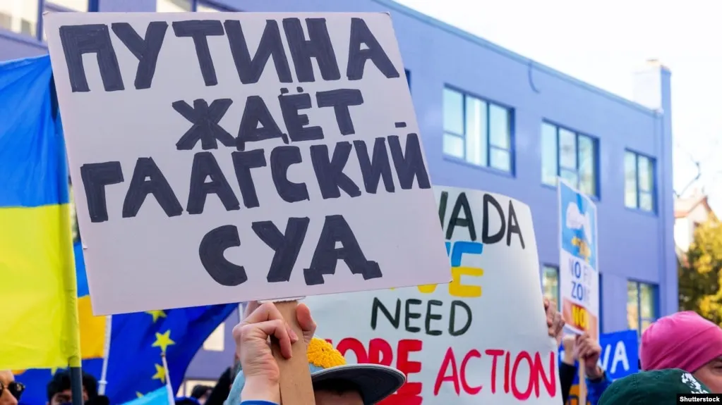 Комитет министров Совета Европы поддержал соглашение о создании руководящего комитета Специального трибунала по агрессии против Украины; в нем намерены участвовать десятки государств и Европейский союз, Нидерланды готовы принять первоначальную фазу трибунала.