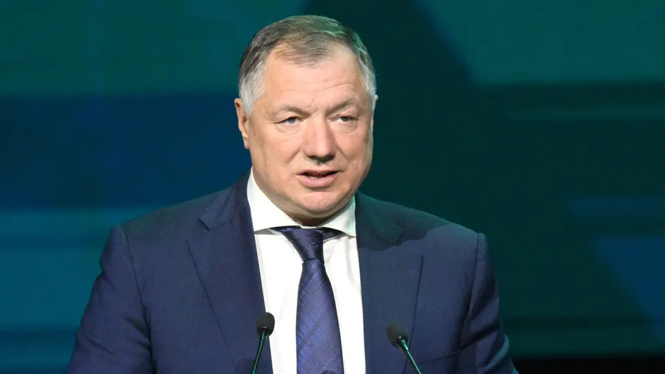 Вице‑премьер Марат Хуснуллин анонсировал намерение привлечь китайский капитал и технологии для строительства восточной ветки транспортного коридора «Север — Юг» по трассе М6 (Р22) с выходом в Иран и далее в страны Южной Азии.