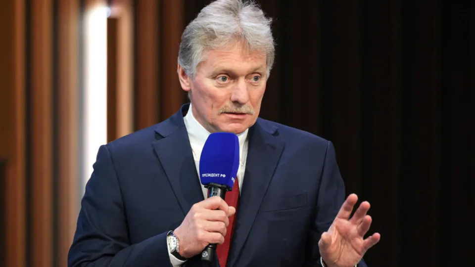 Пресс‑секретарь президента заявил, что готовность к диалогу определяется доступностью телефонной связи; его слова прозвучали на фоне призывов в ЕС отказаться от переговоров с Россией и усилить санкции.