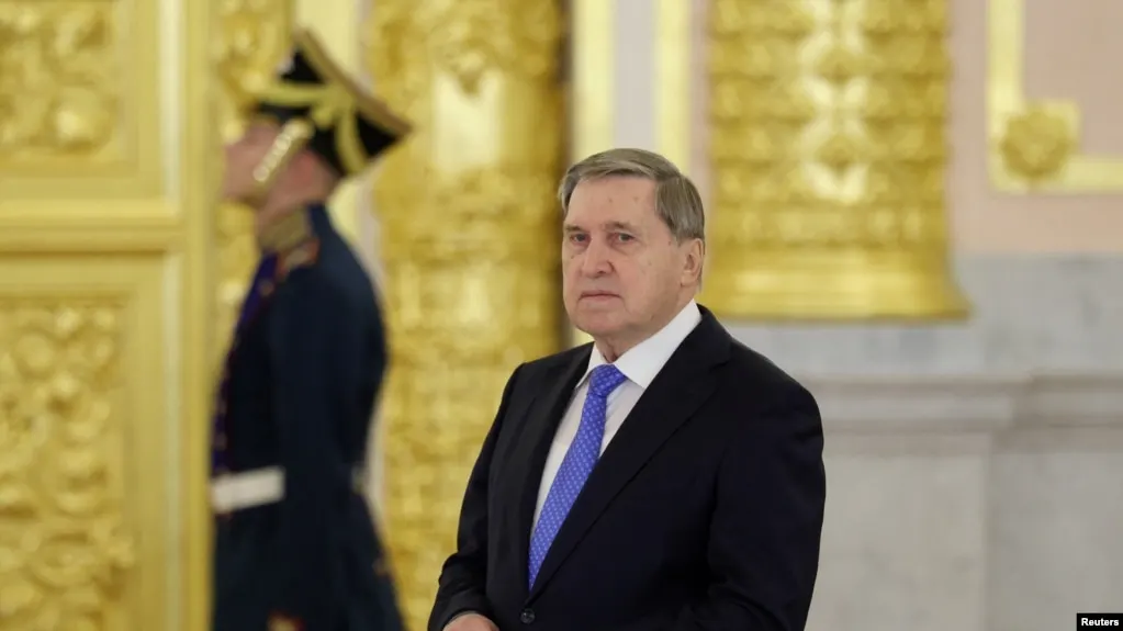 Помощник президента заявил, что переговоры приостановлены; перемирие, приуроченное к Дню Победы, рассчитано на 9–11 мая. Согласован формат обмена пленными 1000 на 1000, но конкретные сроки пока не определены.