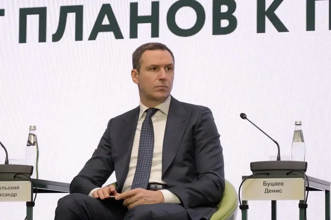 Бывший замминистра, курировавший мусорную реформу, объявлен в розыск по делу о хищении средств Российского экологического оператора. По данным следствия, он может находиться в США; переработка отходов в России составляет около 10%.