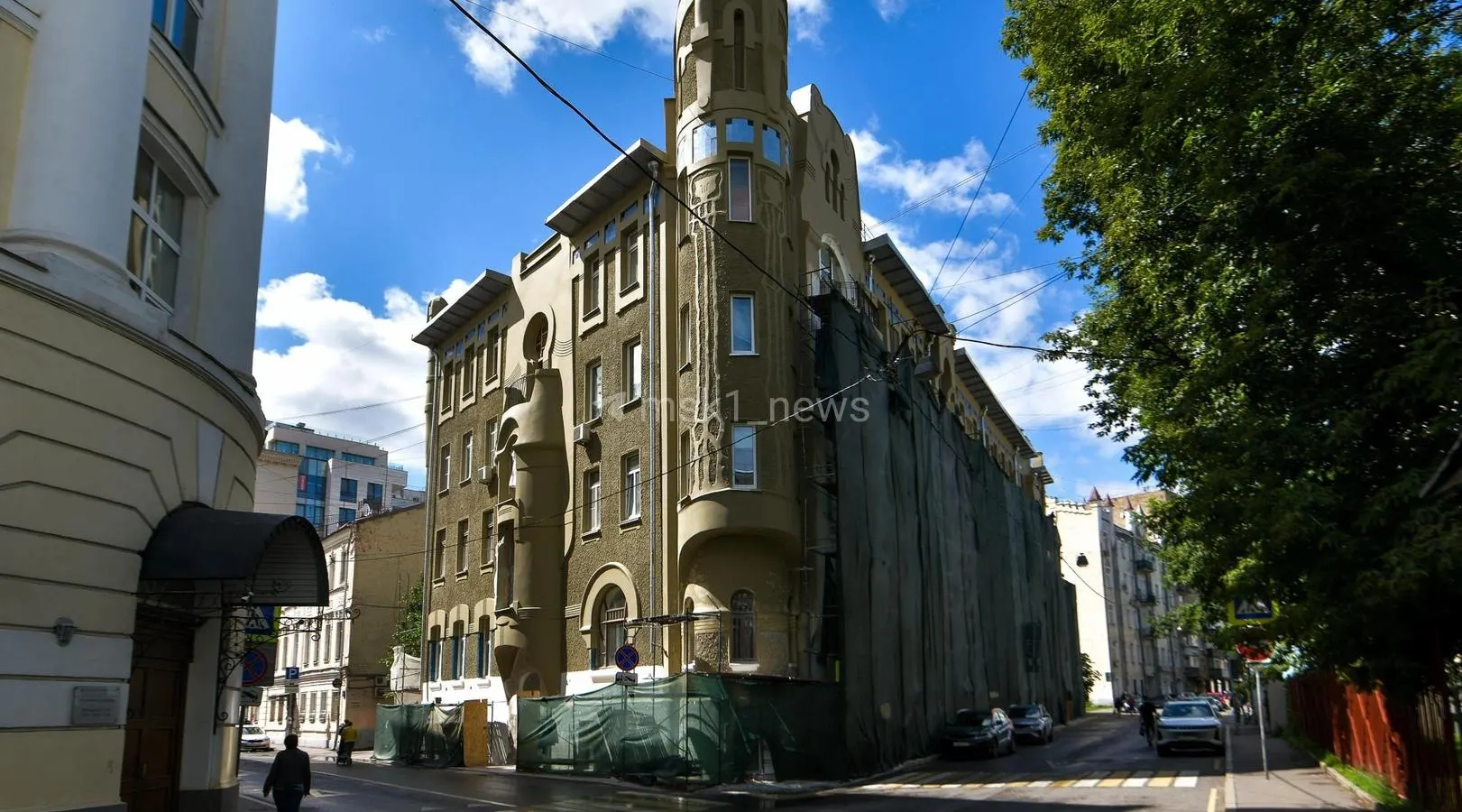 Новый орган заменит существующий совет и будет согласовывать проекты зданий и всё, что влияет на внешний облик города: вывески, фасады, арт‑объекты, благоустройство и временные конструкции.