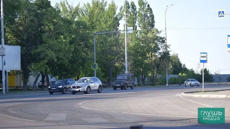 В рамках стратегии повышения безопасности дорожного движения до 2030 года (с перспективой до 2036) планируют ужесточить контроль за водителями: в 2027 году возможны обязательные обследования и лечение для пьяных за рулём, дополнительные медосвидетельствования для лишённых прав и внесудебные блокировки сайтов с призывами к нарушению ПДД и услугами по подделке документов.