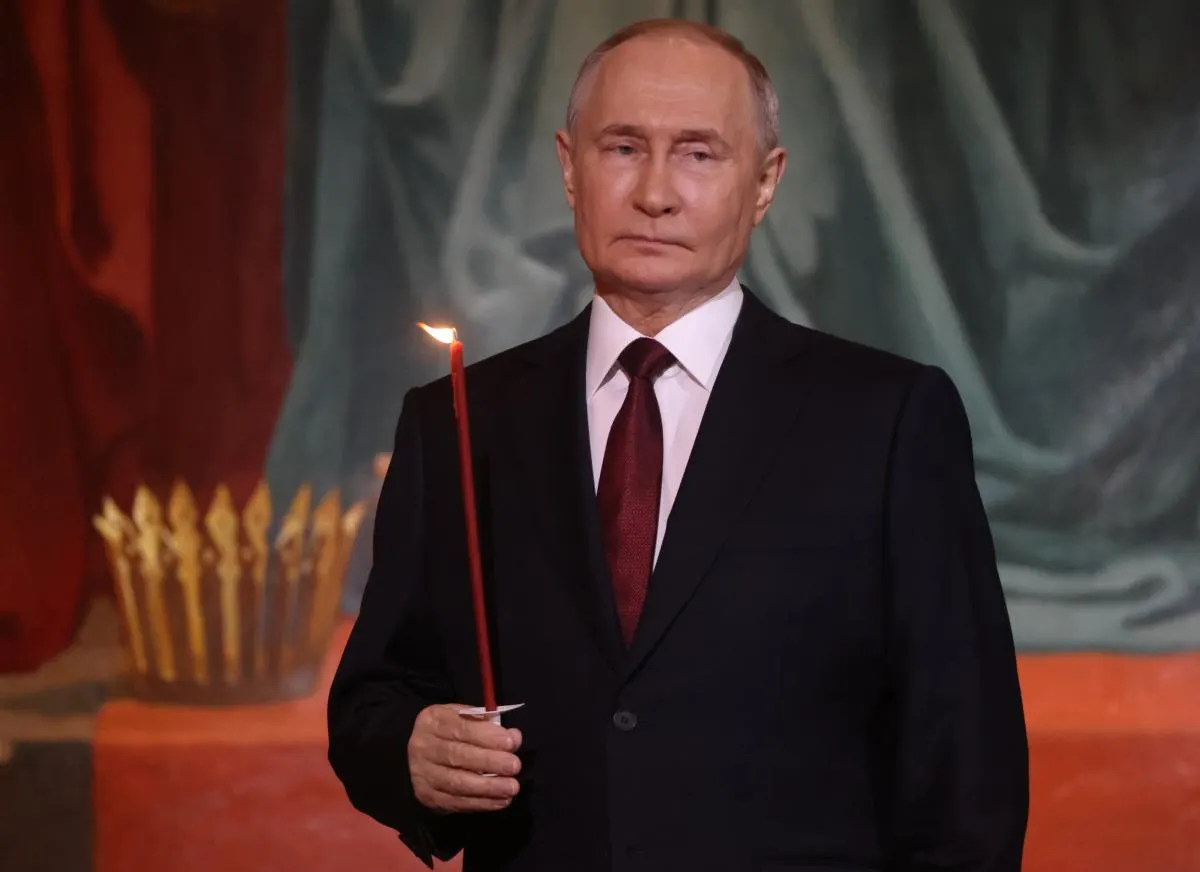 По мнению зарубежных аналитиков, правление Владимира Путина ослаблено. Среди возможных причин — внешние удары, внутренние беспорядки и потеря поддержки со стороны ключевых партнёров; сценарии варьируются от устранения насильственным путём до показательного процесса.