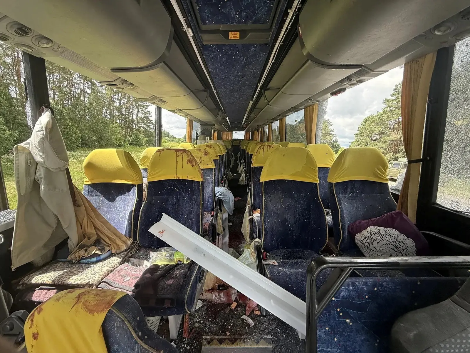 Служба безопасности Украины публикует документ, в котором утверждается, что в момент удара по автобусу в Почепском районе не фиксировались украинские беспилотники. Российские и белорусские власти обвиняют Украину; Киев отрицает причастность. Подлинность документа не подтверждена независимыми источниками.