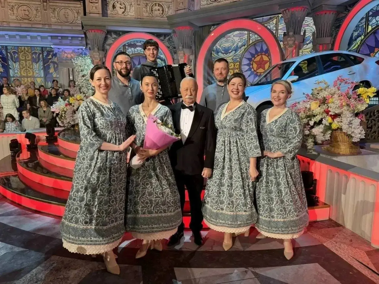Алина Жигалова из Ярославля выступила вместе с коллективом «ДоброЯр» в выпуске телепрограммы, показанном 5 июня 2026 года; в финал пройти не удалось, но она передала приветы родным.
