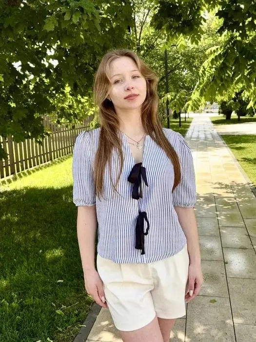 Дарья Бокова из Давыдовской школы Лискинского района набрала по русскому языку и по химии по 100 баллов — в сумме 200, это первый такой результат в регионе.