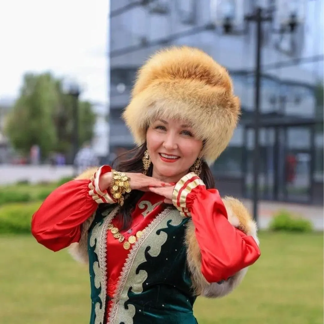 Диана Сайтчабарова, которой исполнилось 50 лет, называет этот возраст «новыми 30» и рассказывает о внезапном приливе энергии после победы в конкурсе красоты.