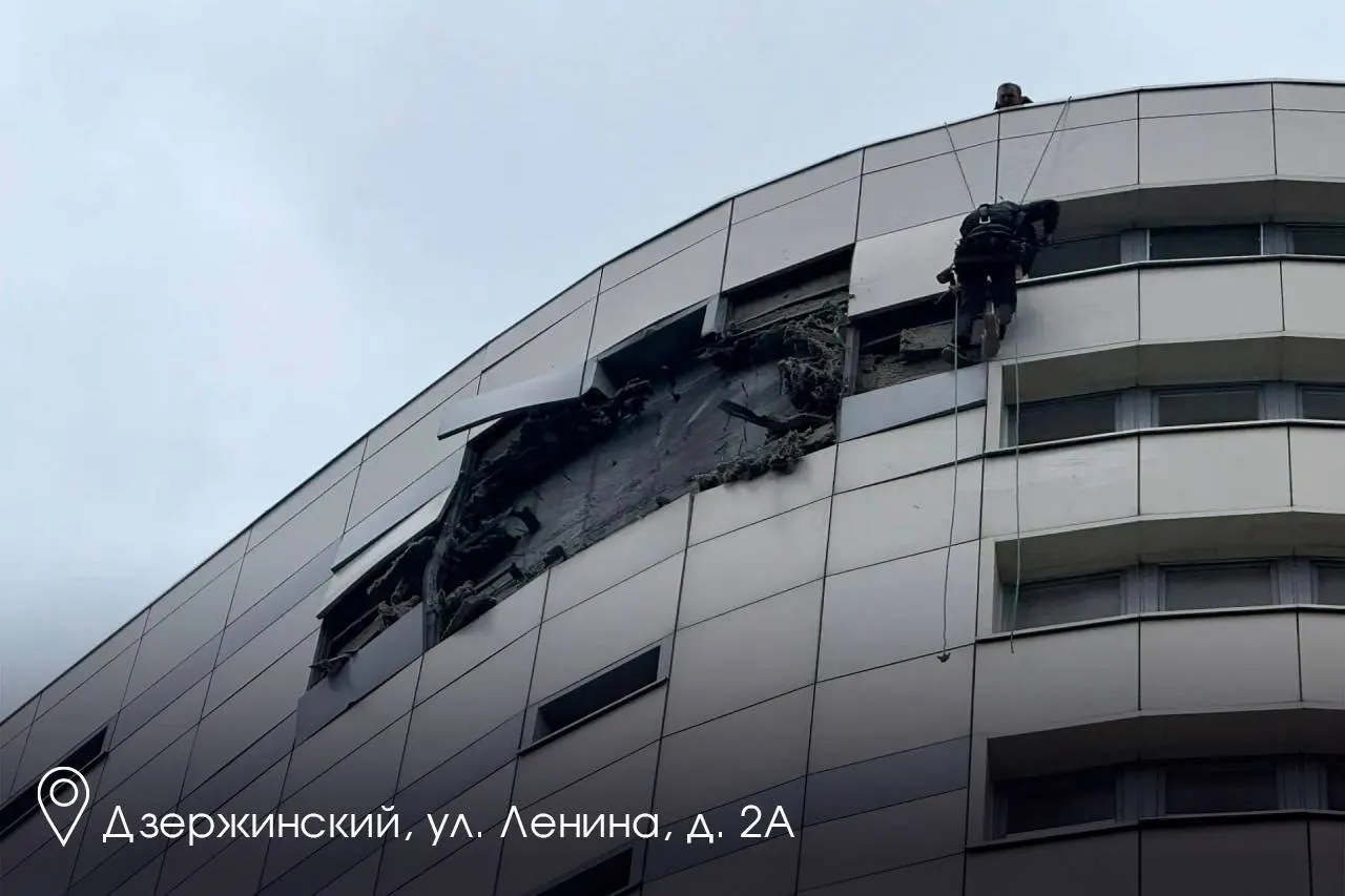 Во время массовой атаки беспилотников на Москву и Подмосковье в Раменском погибла восьмилетняя девочка; в Московской области повреждены многоквартирные дома, есть пострадавшие.