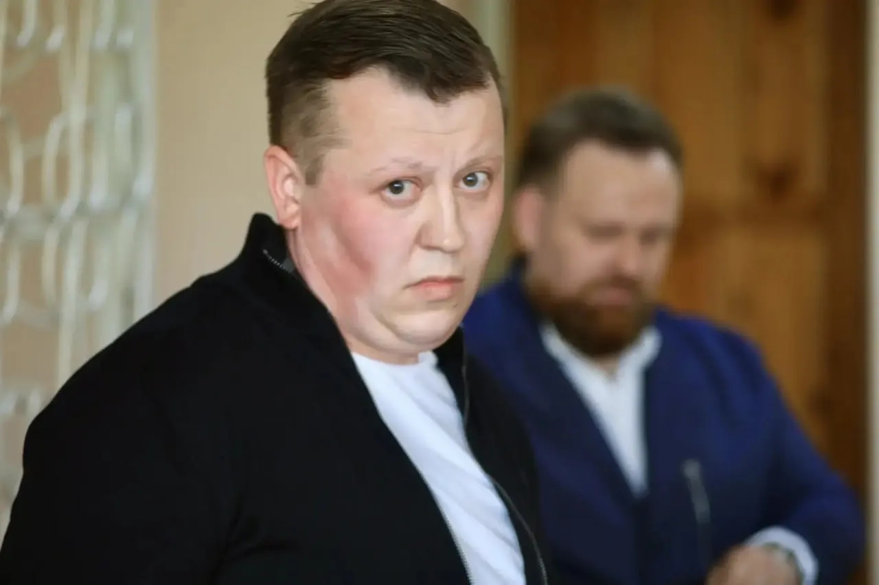 Суд в Чите назначил три года колонии бывшему заместителю главы Прионежского района — обвиняемому в злоупотреблении полномочиями при распределении субсидии на газификацию, также запретили занимать госдолжности на 2,5 года.