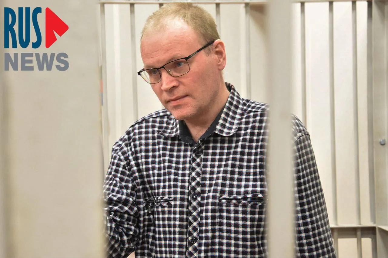 Близкие утверждают, что давление администрации колонии связано с массовыми обращениями граждан по недоставке корреспонденции; они просят временно приостановить жалобы, пока ситуация выясняется.