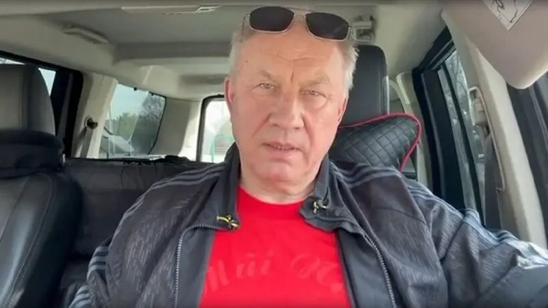 Иркутский обком КПРФ объявил состав регионального списка — лидирует экс‑губернатор Сергей Левченко, Рашкин занял четвёртую строчку.