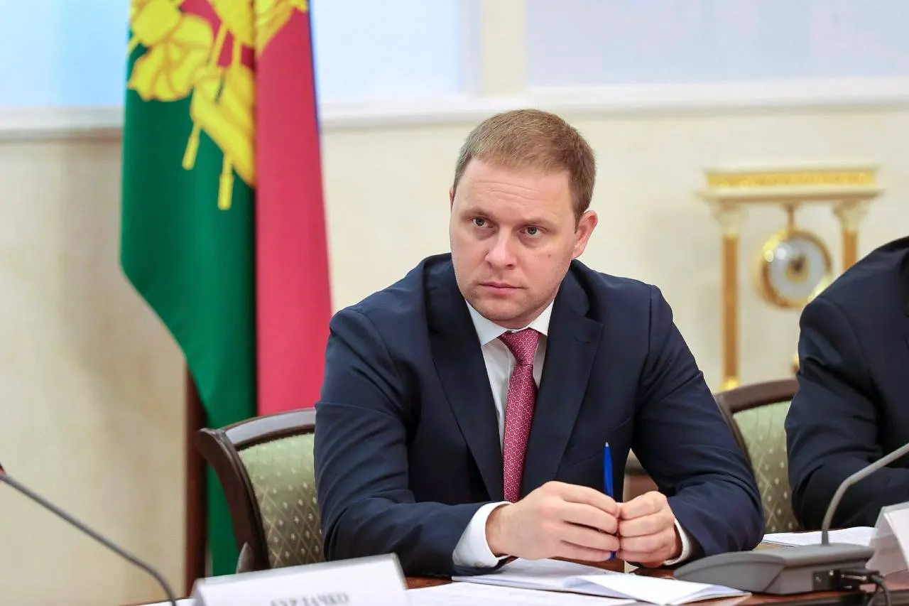 Швец, более десяти лет работавший в госструктурах и пятилетний руководитель Анапы, приступил к руководству госкорпорацией по развитию туризма.