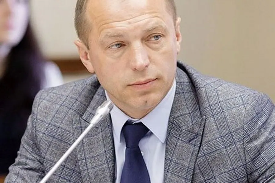 Николай Терехов, глава администрации Узловского района, которому предложили должность в министерстве Калининградской области, планирует перейти на новую работу в июле.