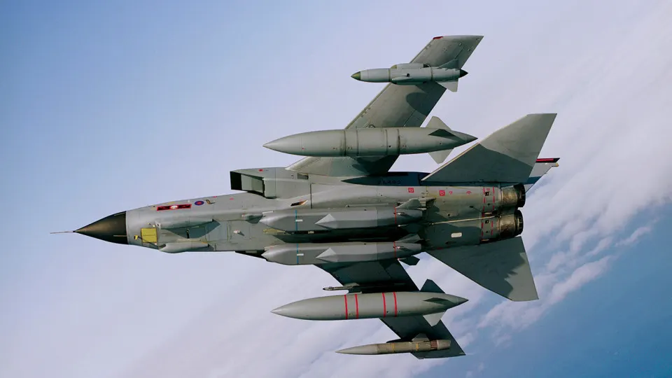 Европейский производитель MBDA и украинское КБ «Луч» подписали меморандум о сотрудничестве для создания дальнобойной версии ракеты «Нептун». О чём договорились и какие могут быть последствия.