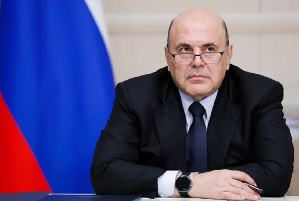 Наталия Стенина в 2022 году разместила в Газпромбанке 12 млрд рублей; при официальных доходах и известных выплатах такая сумма вызывает вопросы о происхождении средств и связях с бизнес-партнёрами.