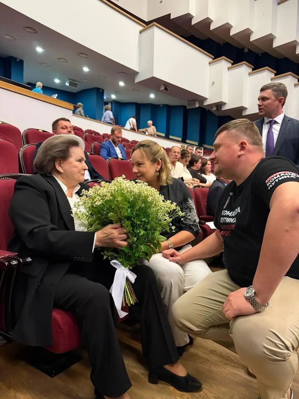 В Ярославле отметили 63-ю годовщину полёта Валентины Терешковой: в «Миллениуме» прошёл праздничный концерт и показ фильма, губернатор обсудил с гостьей проект нового космического центра.