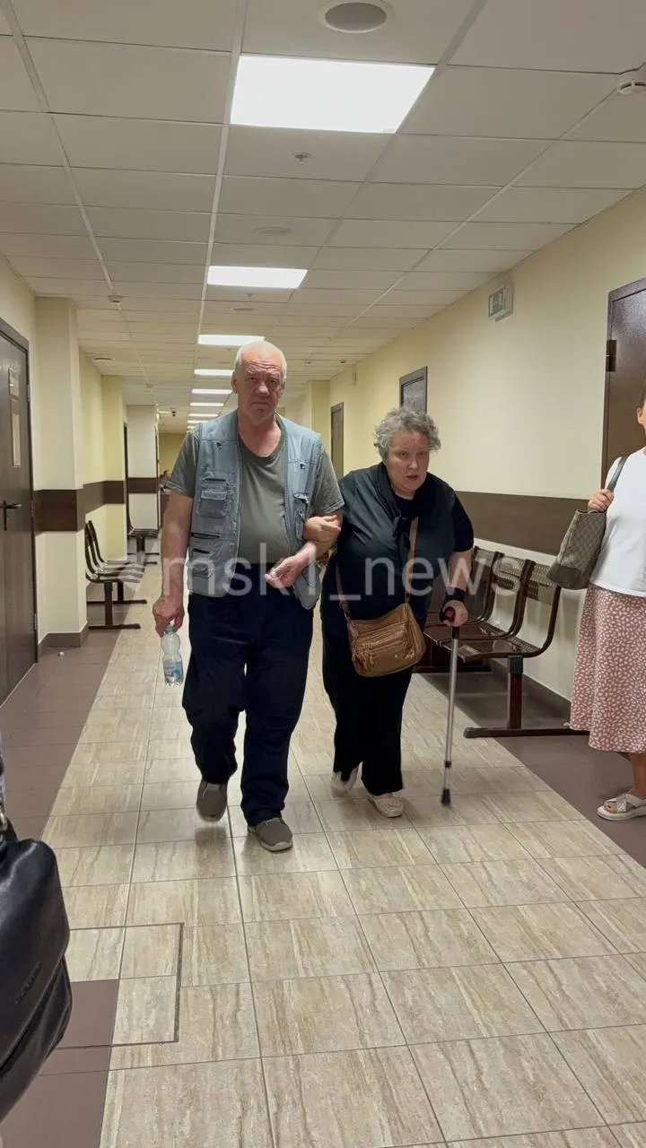 История Ирины Осиповой продолжается: ей вменяют присвоение квалификации через поддельный сертификат, тогда как она заявляет, что сертификат оформили мошенники; на фоне дела ей стало хуже — был микроинсульт, а год назад погиб её сын.