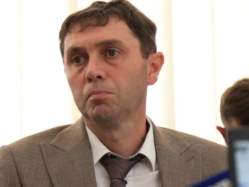 Петрин заявил, что из‑за недостатка финансирования в следующем году строительство велоинфраструктуры в Воронеже остановится; масштабные планы остаются в программе до 2041 года.
