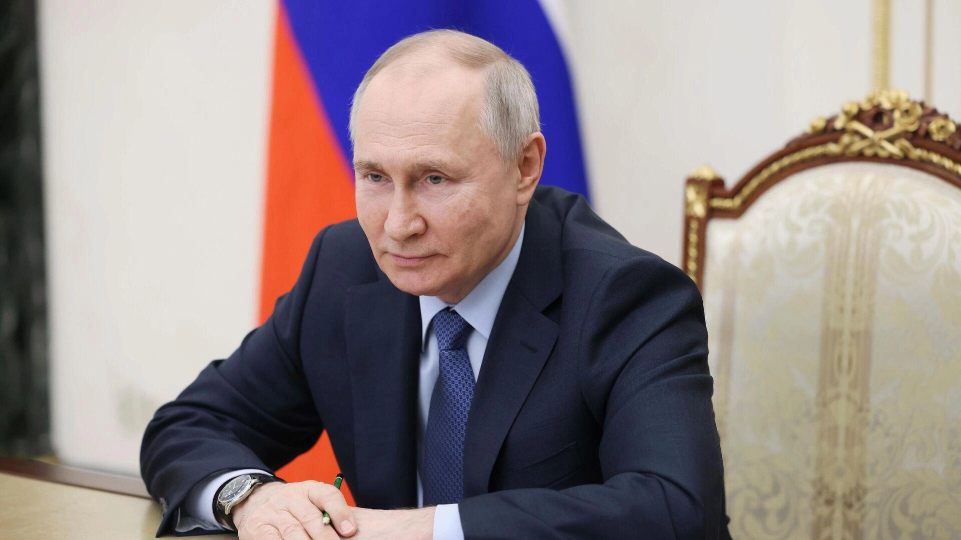 По итогам совещания 23 апреля дано указание сохранить доступ к медицинским системам, порталу госуслуг и платежным сервисам при возможных ограничениях сети; отчет о выполнении — до 1 июля.