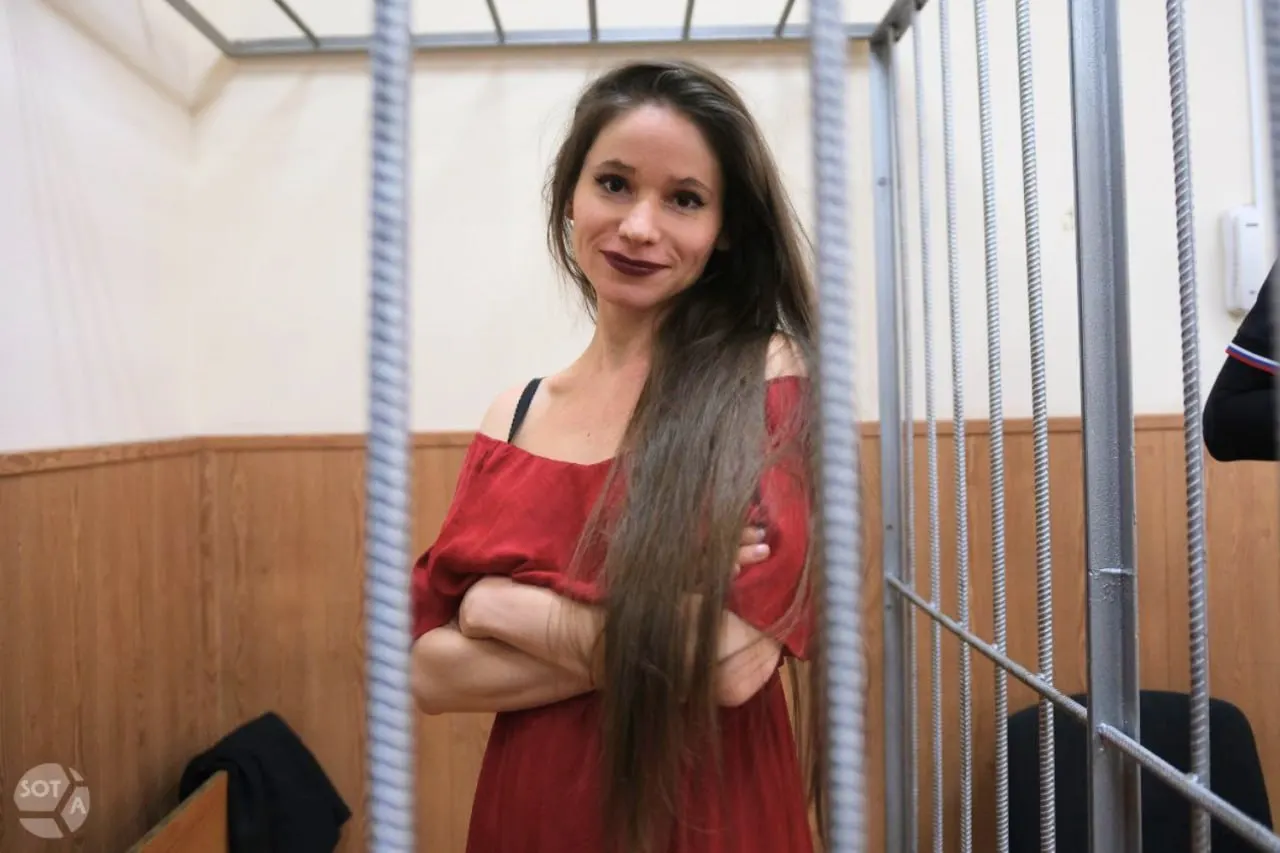 В&nbsp;колонии Костромской области журналистке выписали два&nbsp;рапорта за&nbsp;«неопрятный вид» из‑за&nbsp;хвостика и&nbsp;распущенных волос