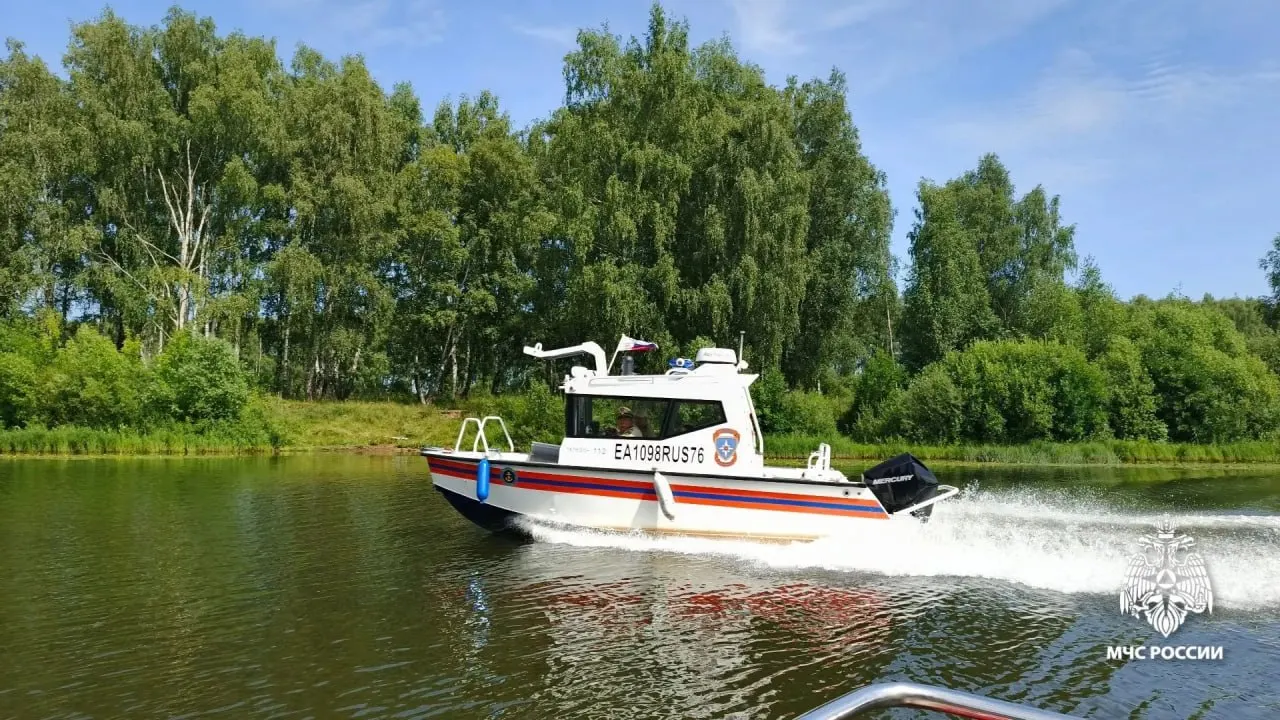 Четверо мужчин спасены после&nbsp;переворота лодки на&nbsp;озере Неро в&nbsp;Ростове Великом