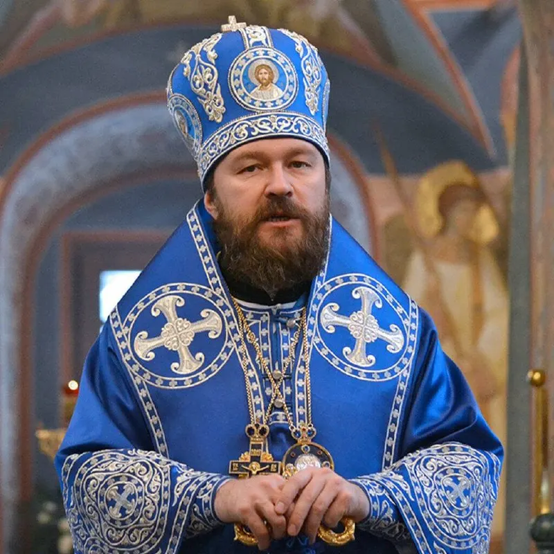 Патриарх Кирилл направил митрополита Илариона (Алфеева) в Крестовоздвиженский Иерусалимский ставропигиальный женский монастырь в Московской области после инцидента в Чехии, где в его автомобиле обнаружили кокаин; ранее рассматривалась отправка в Бразилию.