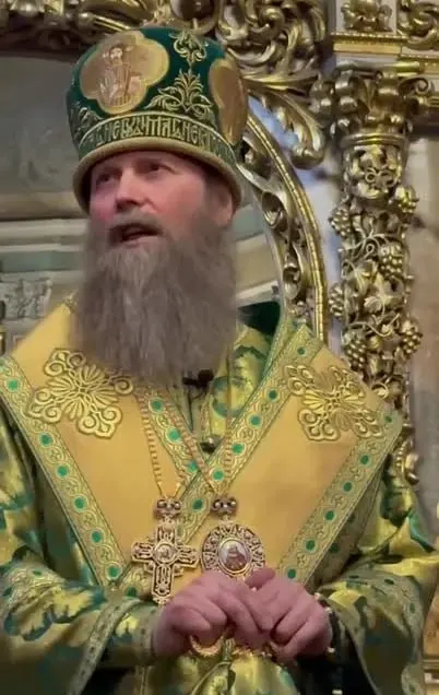 Епископ Павлово‑Посадский Силуан заявил, что крест на запястье коптов — пример по‑настоящему достойной нательной марки; в РПЦ пока нет соборного решения по татуировкам, добавил он.