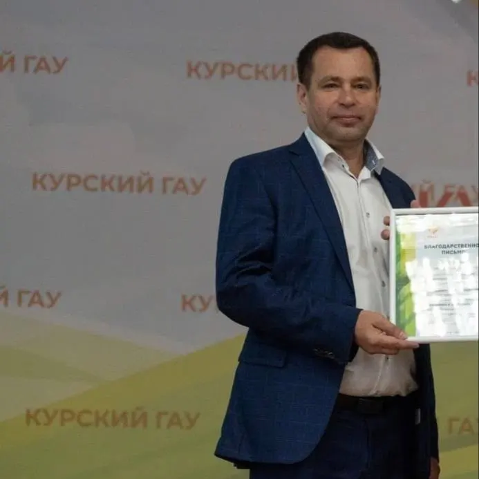 Заместителя начальника курской Госавтоинспекции Сергея Пащенко уволили из органов внутренних дел. В МВД не пояснили причины увольнения; ранее он и его супруга упоминались в деле о продаже 49% акций муниципального предприятия.