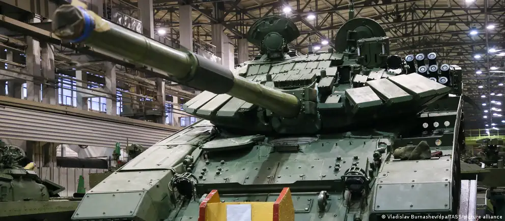 Аналитики предупреждают о «взрывоопасной» ситуации в российской банковской системе: давление властей на банки, рост невозвратов и истощение резервов вместе с возможными западными санкциями могут спровоцировать финансовый кризис.