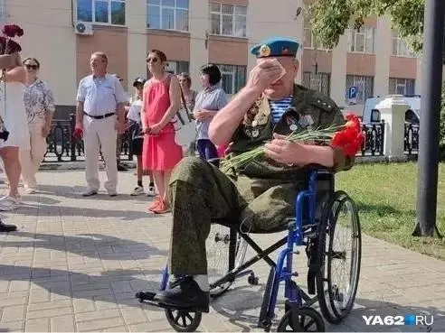 Малков поздравил жителей Рязани с Днем ветеранов боевых действий, поблагодарил участников СВО и почтил память погибших.