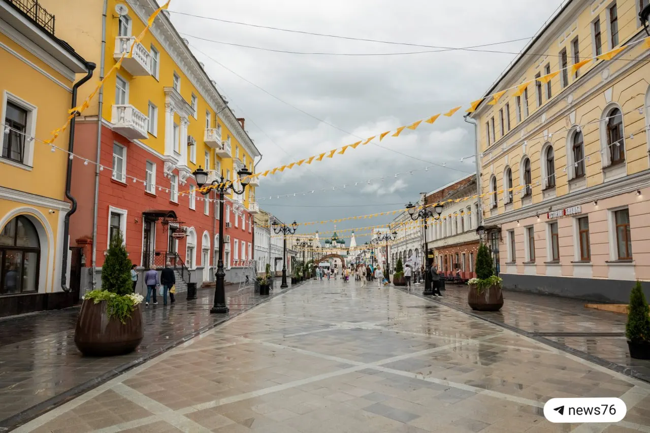 Днём до +28°, ожидается небольшой дождь.