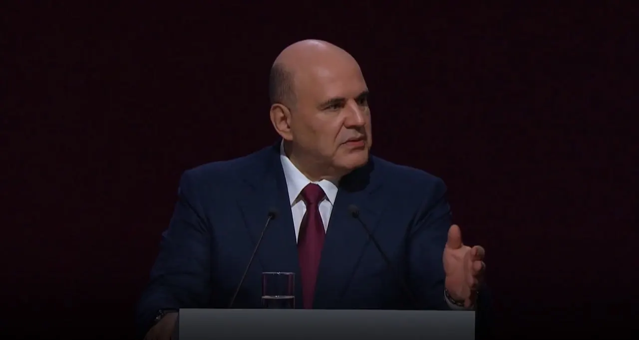 Премьер-министр сообщил, что первый состав начнут собирать на заводе «Уральские локомотивы», а пилотный маршрут свяжет Москву и Санкт-Петербург.