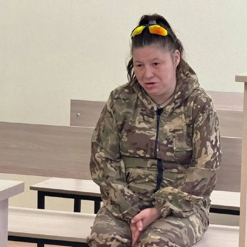 Женщину из Мурманска признали виновной в краже у семьи её будущего мужа в Рыльском районе; суд назначил год лишения свободы условно с испытательным сроком в один год.
