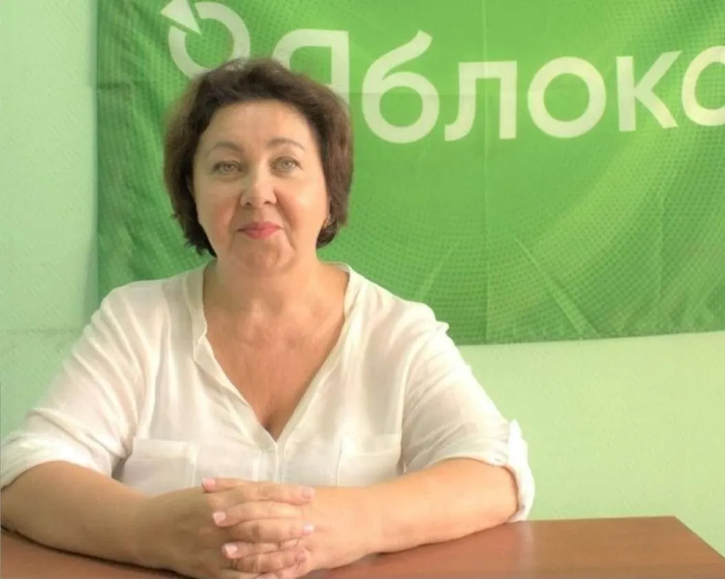Оба обвиняются в участии в «Съезде народных депутатов». Сегодня суд решит, продлить ли им меру пресечения; журналистам отказали в протокольной съёмке.