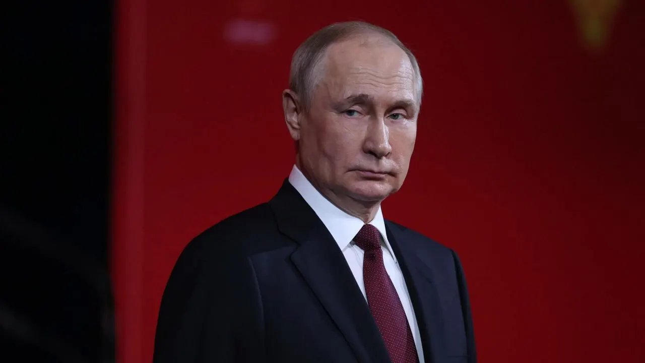 В ответ на инициативу президента Казахстана в Омске в Кремле заявили, что прекращение огня невозможно при текущей позиции Киева; Москва настаивает на выполнении своих условий.