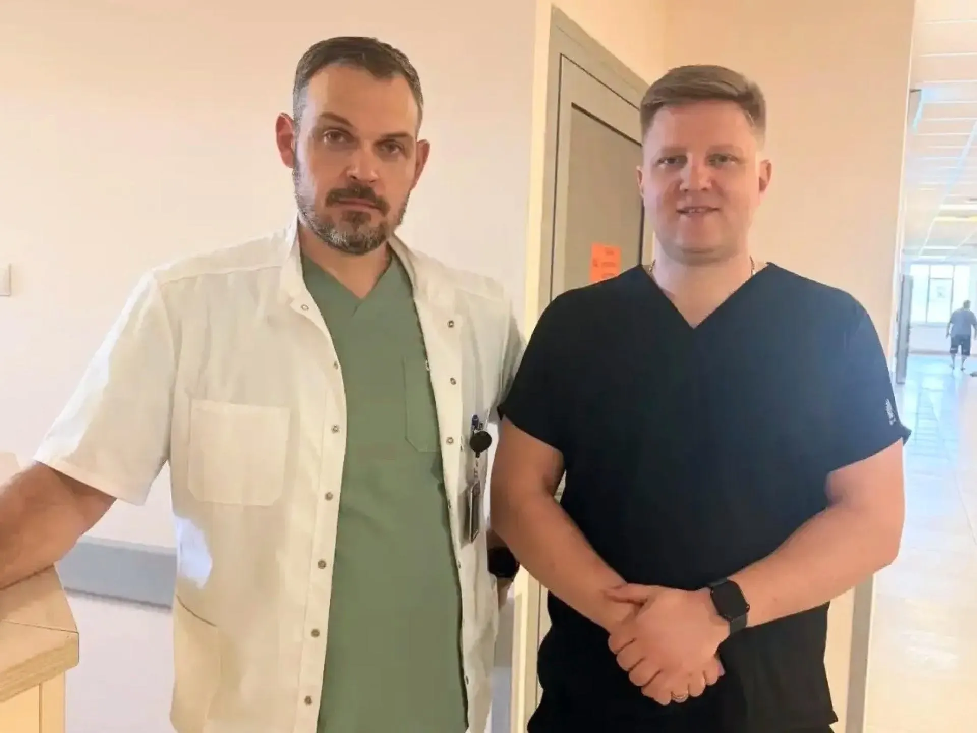 В Рязани врачи провели уникальное хирургическое вмешательство: у пациента одновременно удалили опухоли двух разных органов. Мужчина остаётся под наблюдением медицинского персонала.