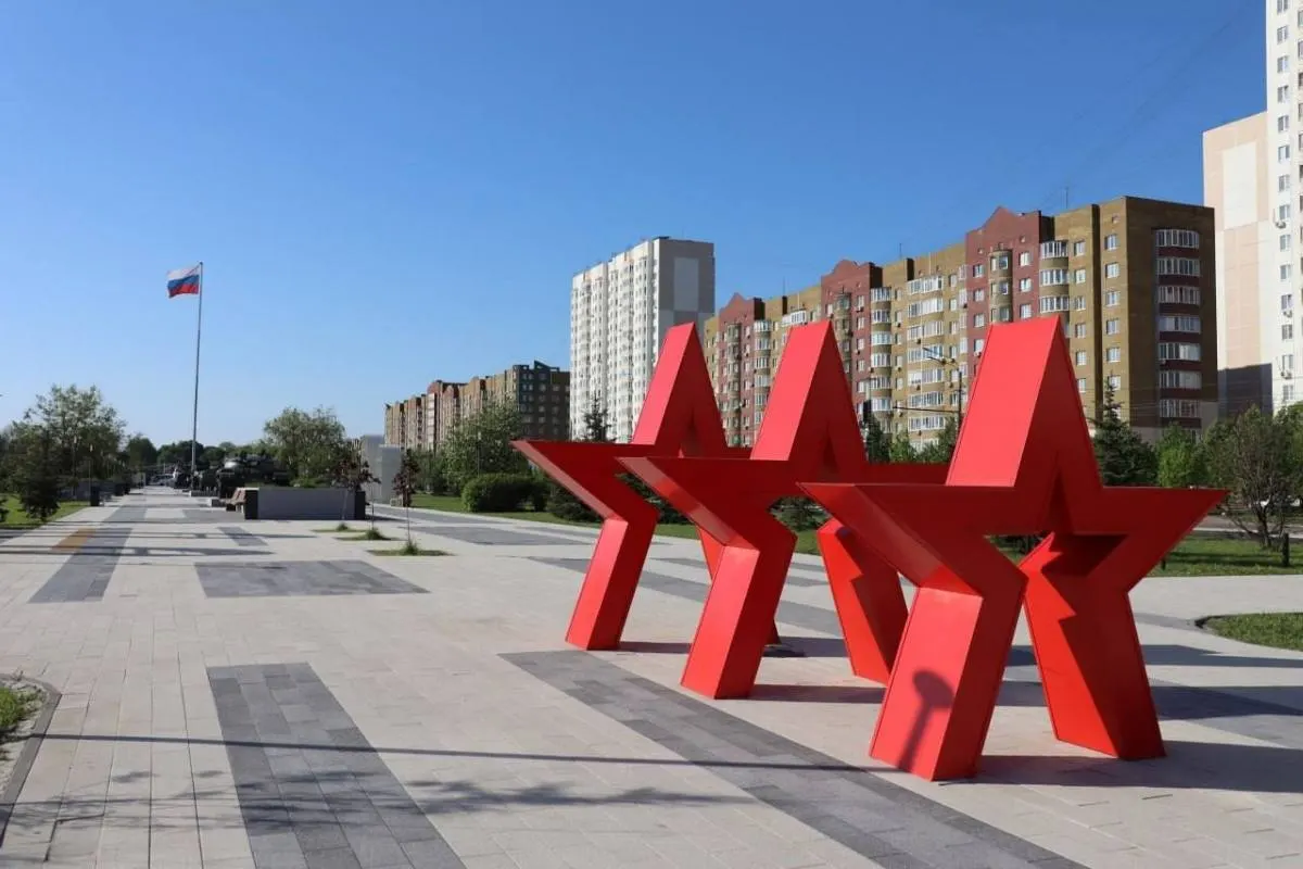 Арбитраж Курской области отказал в иске «Управления капитального строительства» о возврате переплаты подрядчику по контракту на реконструкцию парковой части мемориального комплекса.