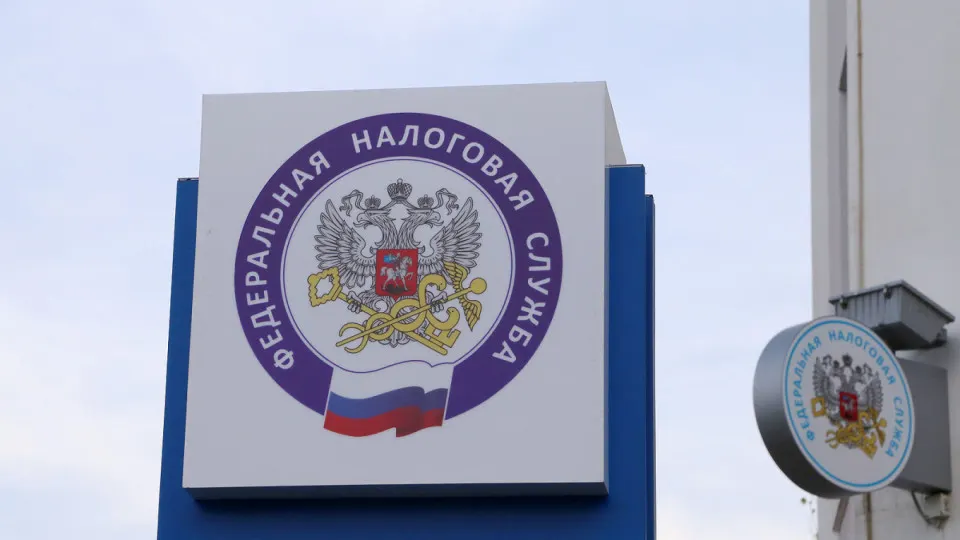 Несколько волн повышения налогов и усиление собираемости привели к тому, что государство изъяло из экономики около трети квартального ВВП — задействованы НДС, налог на прибыль и активная работа ФНС. Это уже отражается на показателях бюджета и может потребовать новых повышений налогов или секвестра расходов.