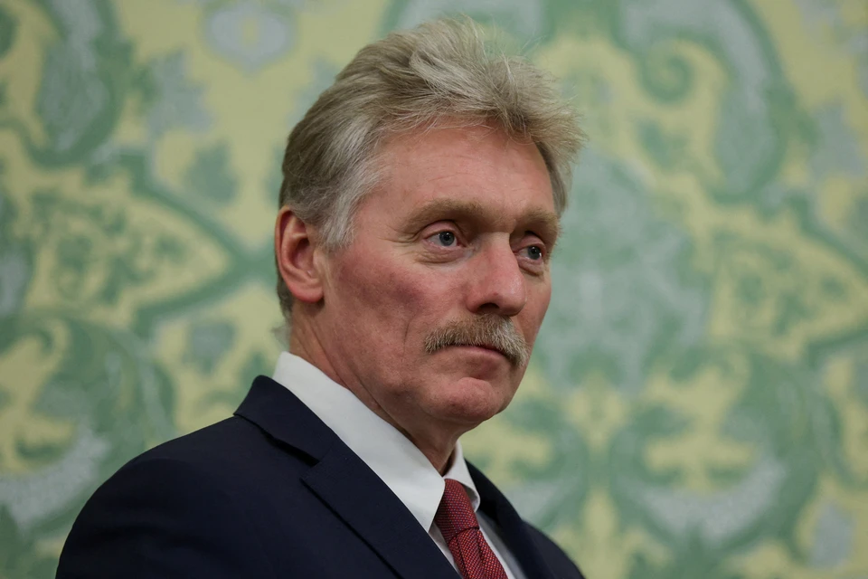 Пресс‑секретарь президента заявил, что разногласия с позицией Алиева не должны омрачать двусторонние отношения; также он прокомментировал шутку о журналисте и вопрос увольнения.