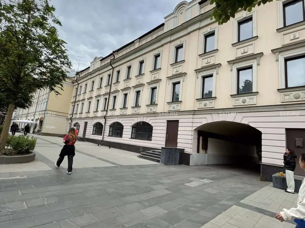 Историческое здание в Москве продано; на его месте планируется возведение современного жилого комплекса после капитального ремонта.