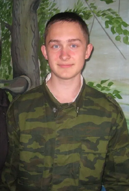 Заключённого Александра Бакаева вновь разыскивают: ранее его пытались завербовать в ЧВК, и сейчас связь с ним пропала.